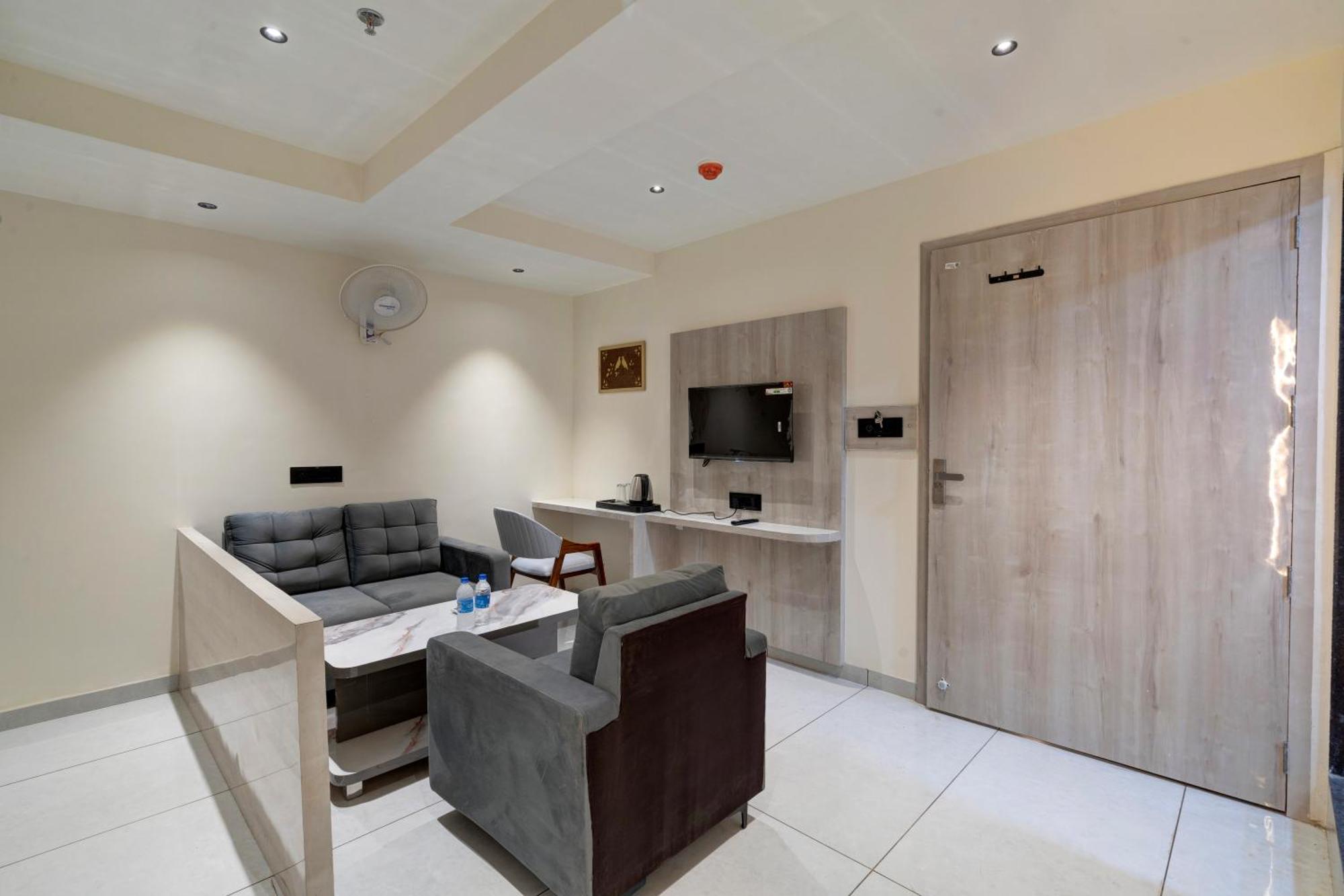 Hotel Shrimad Villa Gandhinagar Eksteriør bilde