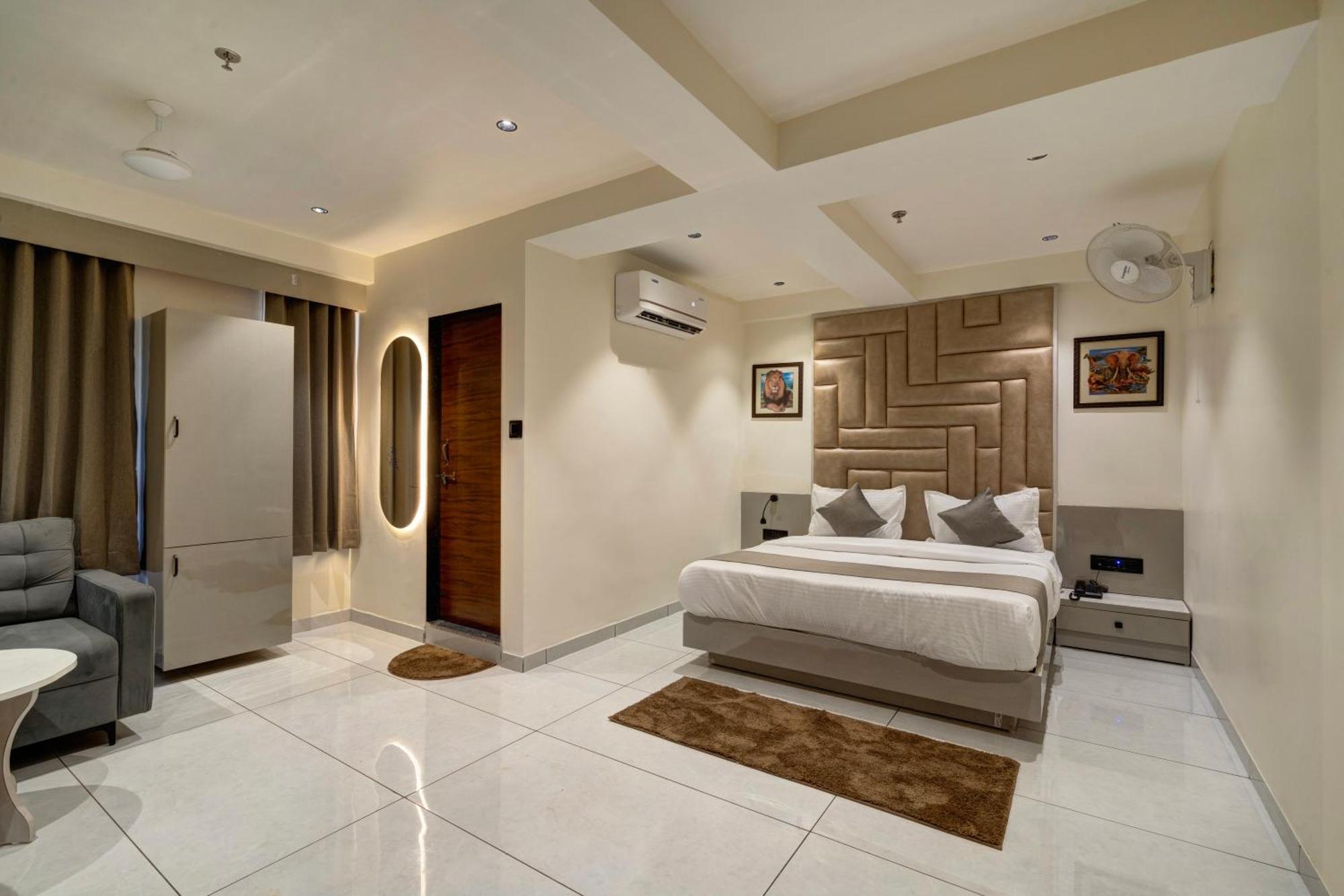 Hotel Shrimad Villa Gandhinagar Eksteriør bilde
